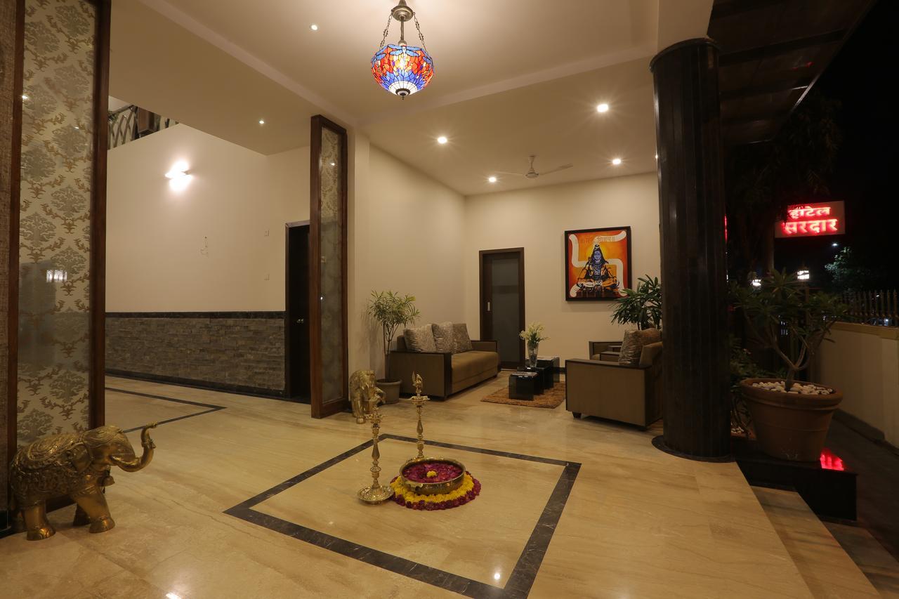 Hotel Sardar Near Railway Station 3*