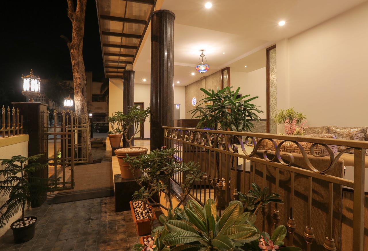 Hotel Sardar Near Railway Station 3*